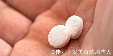 4种药片过期不要扔,教你此样做,养花效果好,谁用谁知道