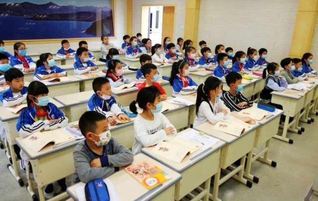 段子手|小学生“0分试卷”走红,笑哭老师,网友:小小年纪就是段子手