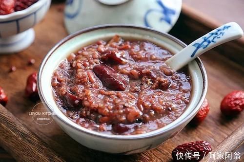 香甜|冬天多喝这碗粥，香甜滋补好气色，天再冷也不怕
