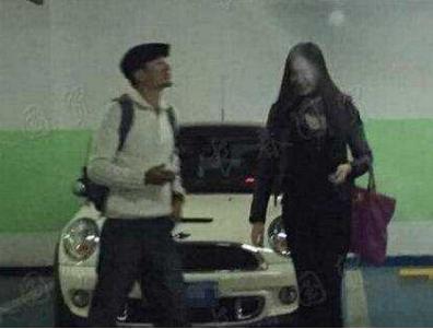 軟飯男|擊敗鳳凰傳奇，草根歌手阿寶翻車后退隱歌壇，現在變成軟飯男？