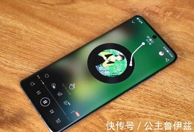 操作系统|选华为P50Pro还是iPhone13Pro？5个方面比出差距，看完就不纠结了