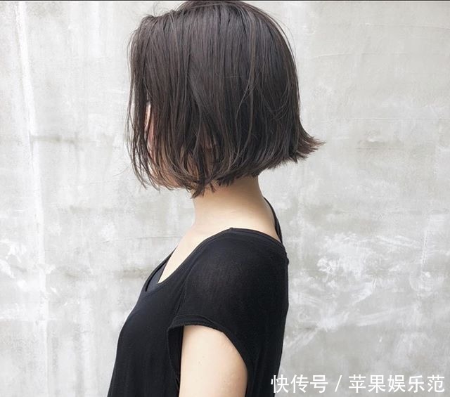 搭配|流行的这些短发发型设计搭配,每一款都很减龄!