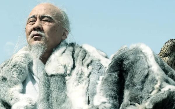 特征|为何有人小脚趾指甲不全？科学解释：瓣状甲特征，和血统来源无关