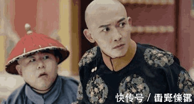 |搞笑:美女家灯泡坏了,找小伙帮忙,没想灯泡漏电,美女的回答真有才