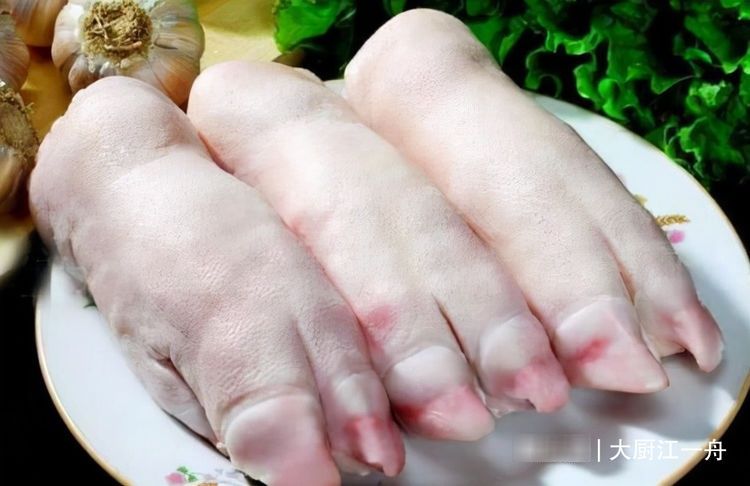 买猪肉，不是越瘦越好，专挑这“5个部位”，肉鲜滑嫩不腥还不柴