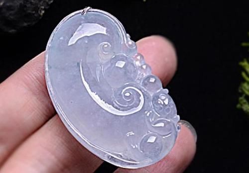 摩擦|如何留住翡翠的美？注意这几个地方，你会发现它越来越好看