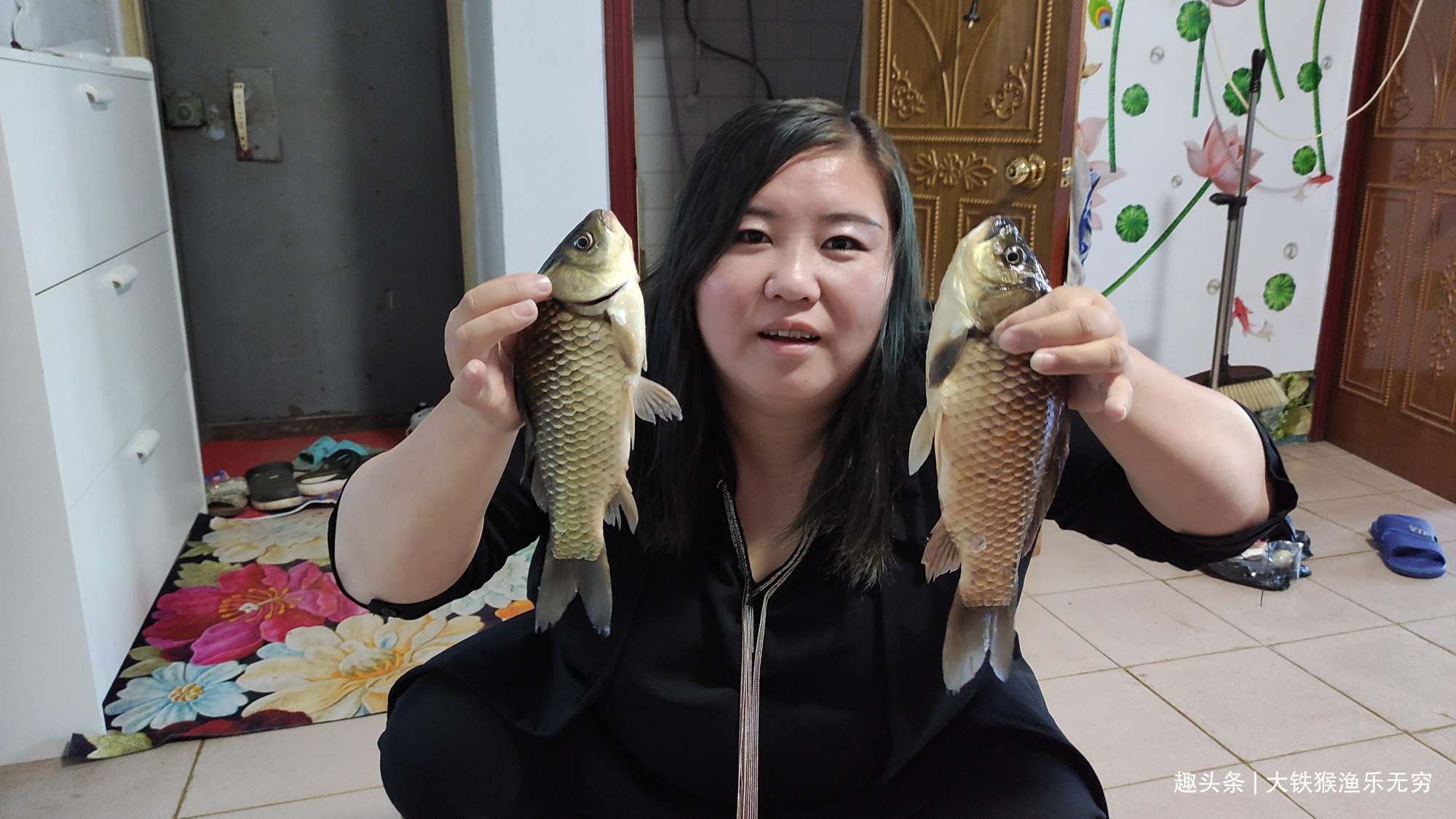 解决小杂鱼“闹钩”的奇葩招数,这招叫以毒攻毒,钓鱼人完胜