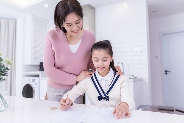 同名同姓|90后夫妻亮出结婚证火了,名字成亮点,网友:孩子以后叫啥?