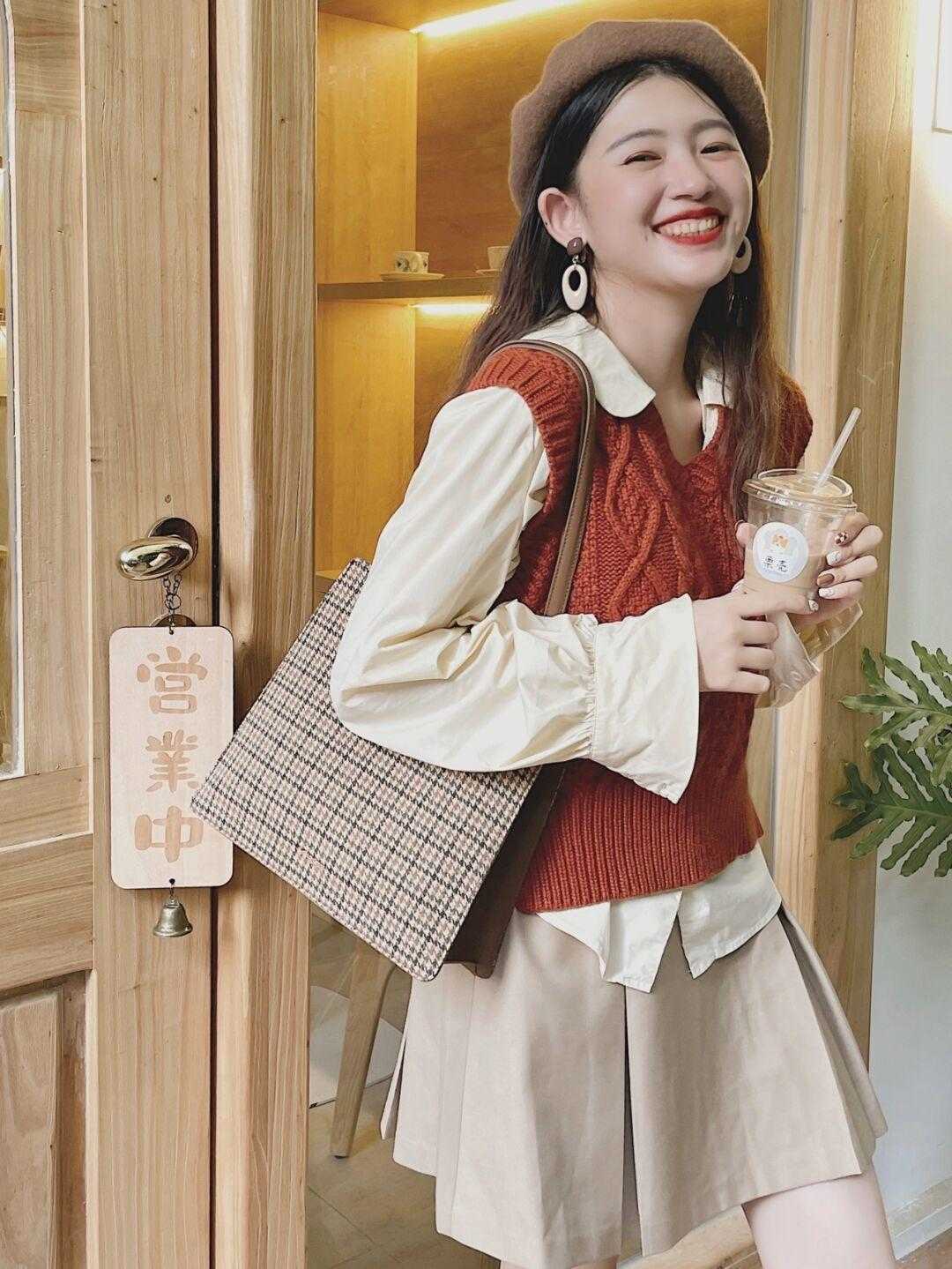 日常生活中|长相普通女生别自卑,用穿搭改变自己,原来可以那么美,简直绝了