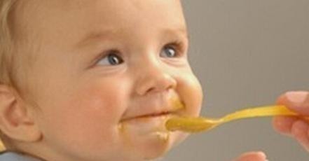 肚子|出生刚9个月,宝宝肚子鼓的像“圆球”,医生检查后怒斥家长