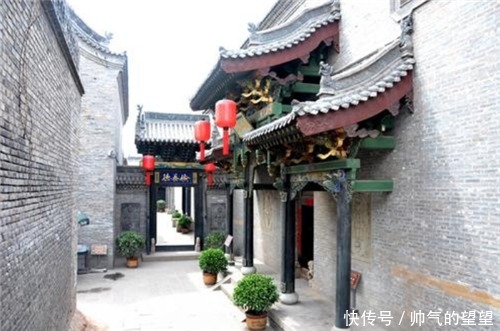 富商建了一座大宅子,谁知每年光门票收入就超一亿,如今还上市了