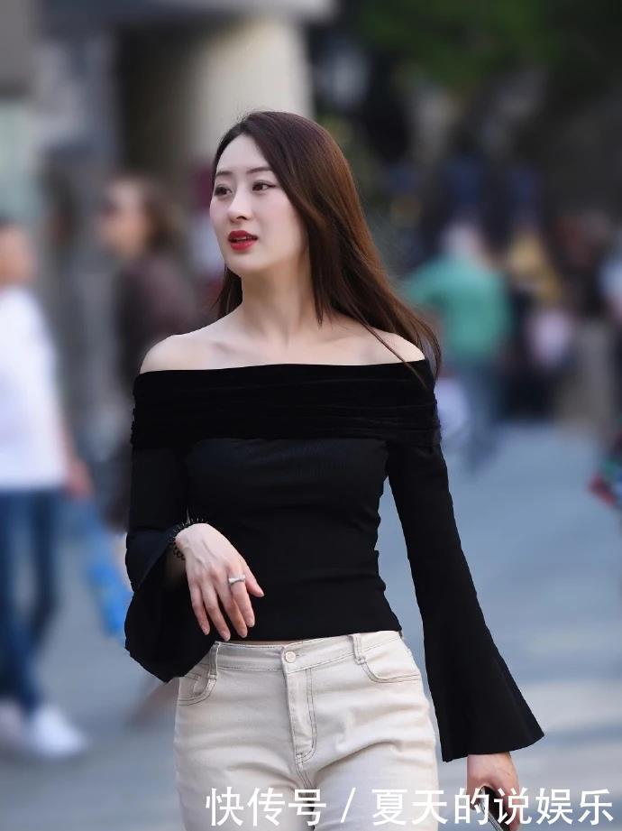 上衣|喇叭袖上衣搭配米白色九分裤，清新脱俗，优雅的女人太有魅力