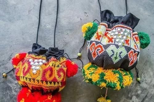 再丑的包包都能用流苏拯救,闲置旧包这样改造,比新买的还美