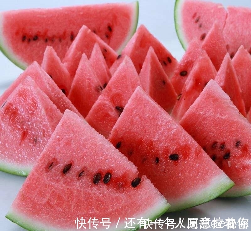 心火|心火过旺的5个表现，多吃4种食物，不失眠、不便秘、睡得香