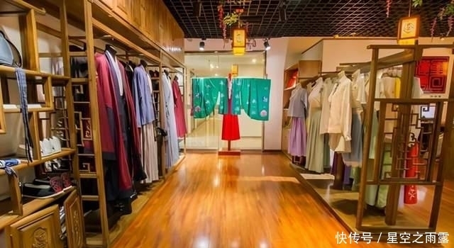 民间俗语:“红到三十绿到老”是什么意思,为何与男人没关系?