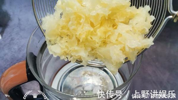 银耳|妈妈每天用“它”做早餐,60岁年龄40岁容貌,肤白还有弹性!