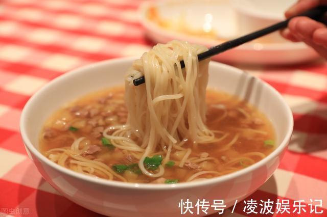 一个月|减肥期间,主食吃面条还是米饭好?我用一个月减20斤的经验告诉你