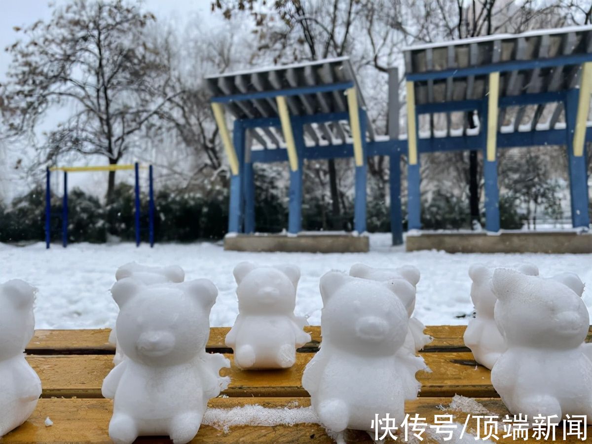 河南商报|郑州的“玩雪神器”有多火？雪球夹热卖，有商家不到一天卖光库存