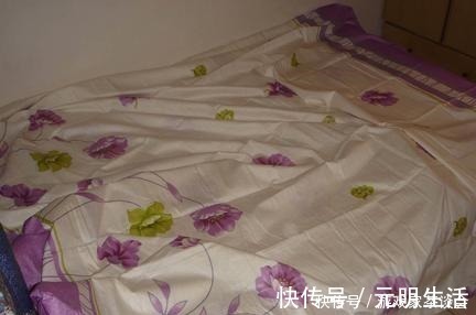 古董|家里这种床单可不要扔了,比古董还要值钱,聪明人一早就知道了
