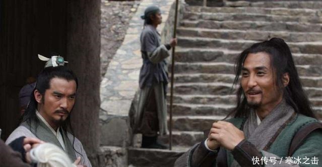 晁盖等人|水浒传如果王伦重用林冲,林冲还会杀王伦吗结局却是这样的!