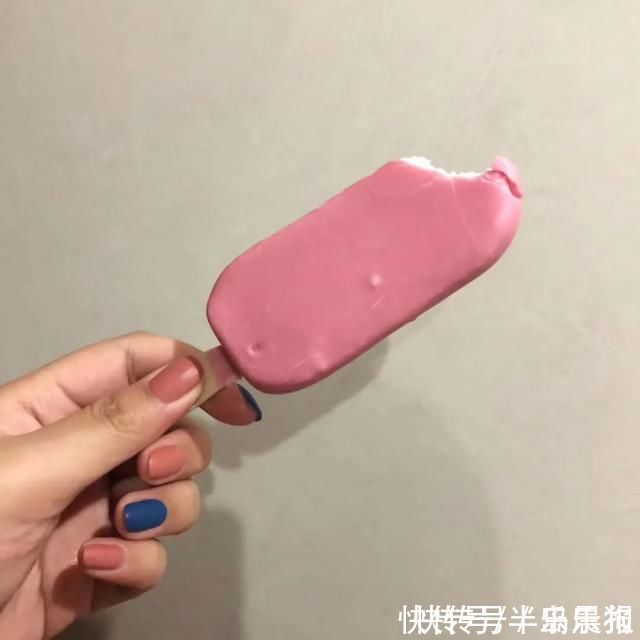 美甲|原本多好看的手,现在成这样了,姑娘:美甲做多的下场