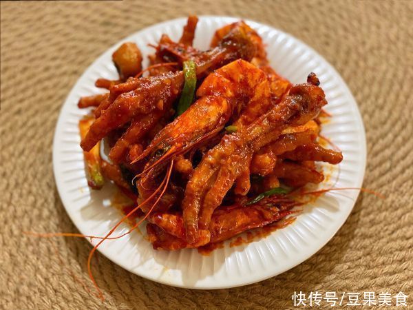 吃光|今天我吃光5碗饭的秘诀是韩式辣鸡爪...