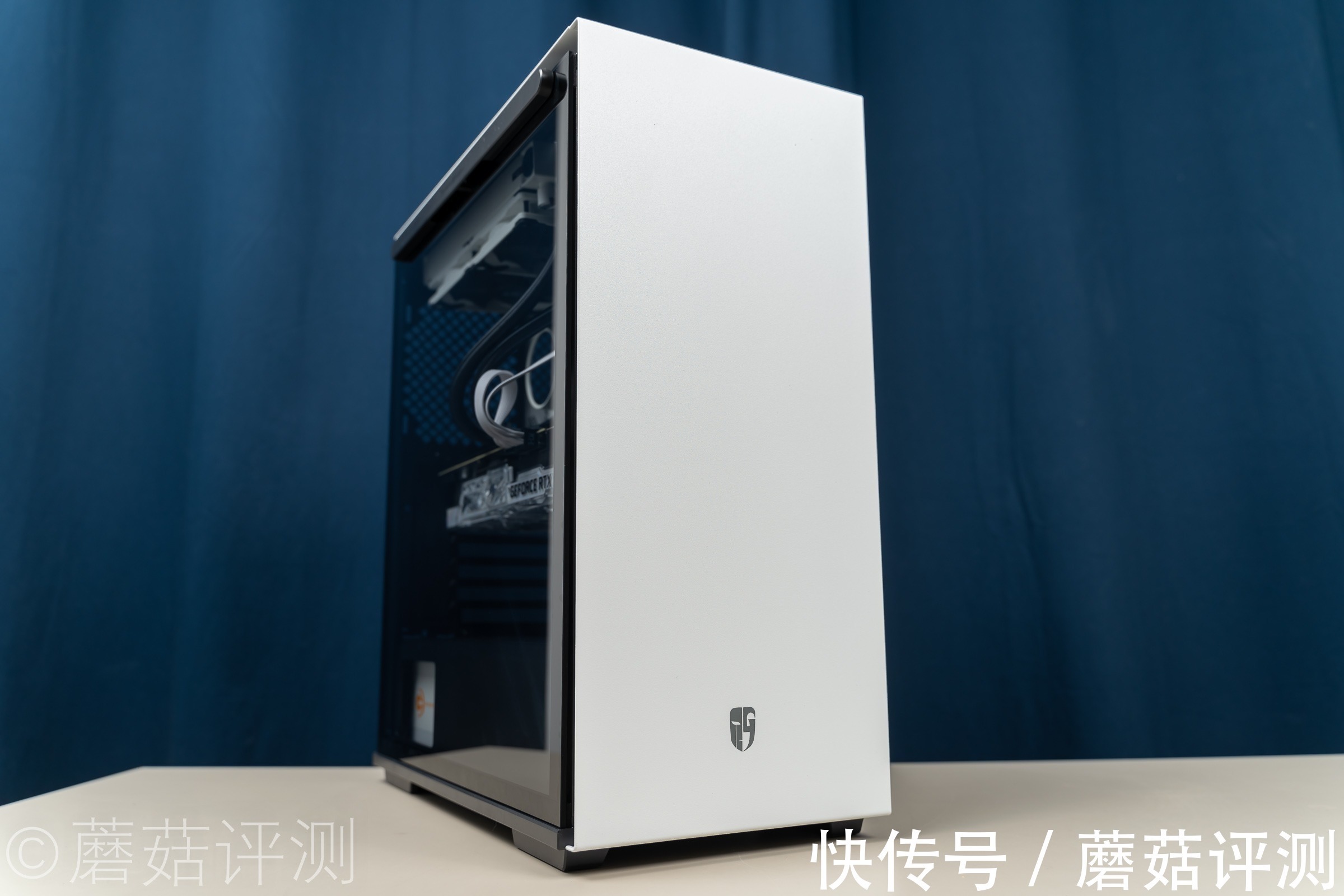 电源|黑白搭配，搭建白色主题机箱、记一次10850K+RTX3070Ti装机