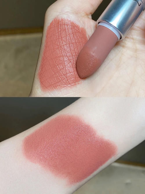 众所周知，脏橘色口红早过时了，今年最显白的是这4支“奶凶色”