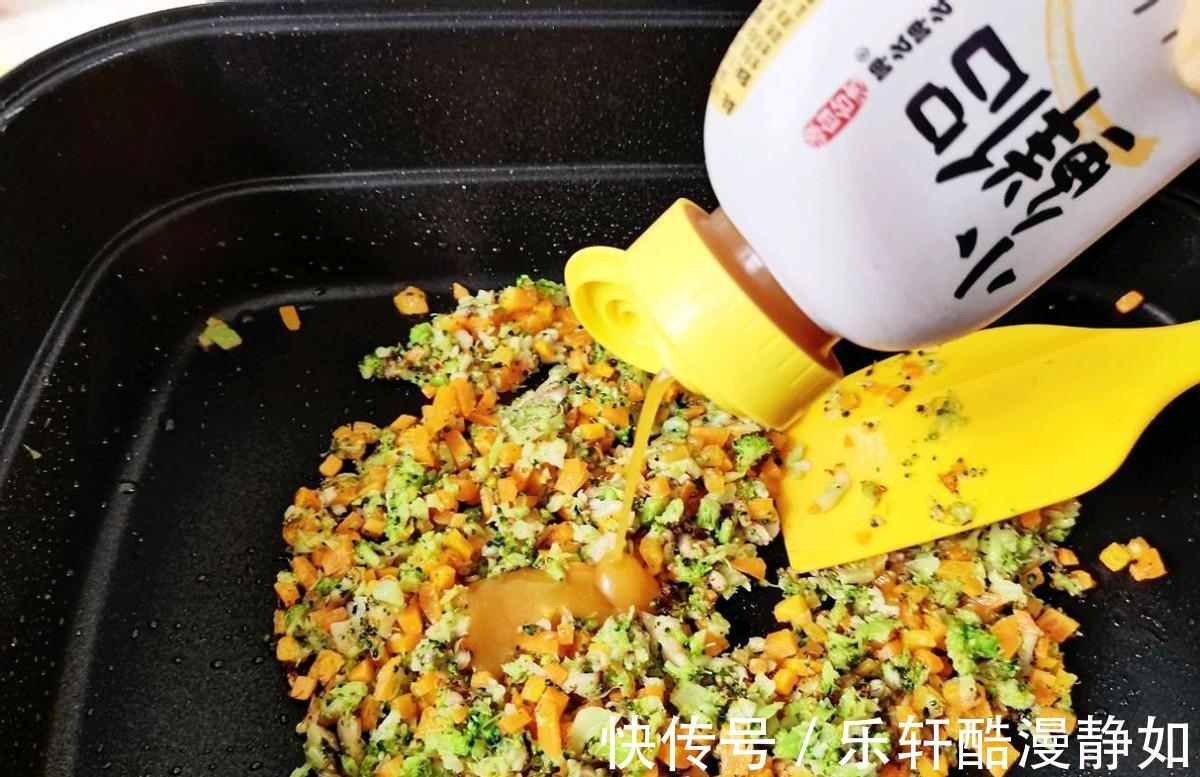 西兰花|十分钟的简单早餐——时蔬炒饭，用料普通操作简单，超美味