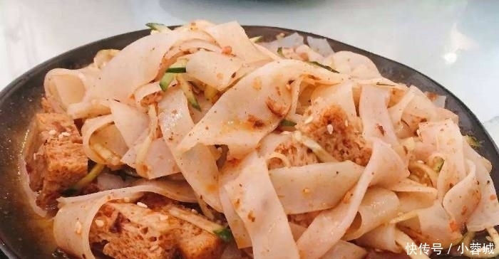 老板真是生意精:大碗一元,小碗五元,朋友吃了一大碗再不敢去了