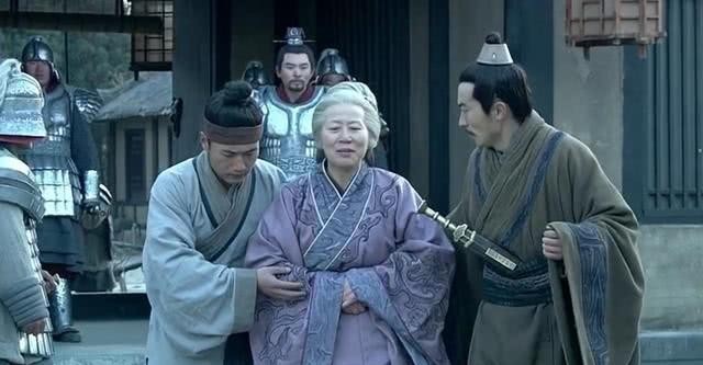 项羽|他盗嫂受金被乡人唾弃,为何能得到刘邦重用?甚至成为吕后的丞相