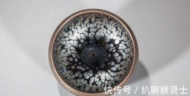茶碗|黑瓷茶具的崛起,引发饮茶方式的巨大转变:从唐代煎茶到宋代点茶