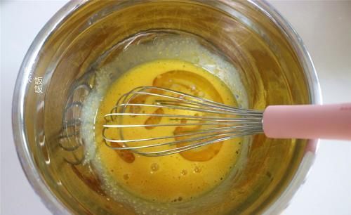 孩子要吃蛋糕,我用6个鸡蛋做一盘,香软可口,比买的好吃