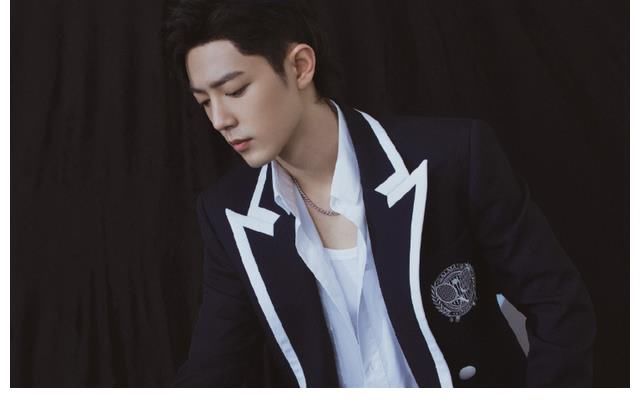 不法分子|《青春环游记》口碑翻车?肖战未公开物料遭泄露,杨迪无辜躺枪