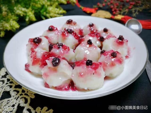 元旦菜单：4凉、6热、1汤、1甜点、2主食，早准备待客不发愁