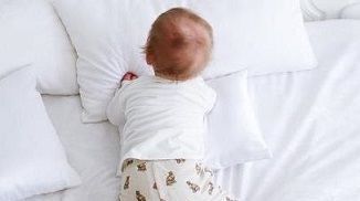 “先爬后走”与“不爬就走”的娃娃,长大后几个差距很明显