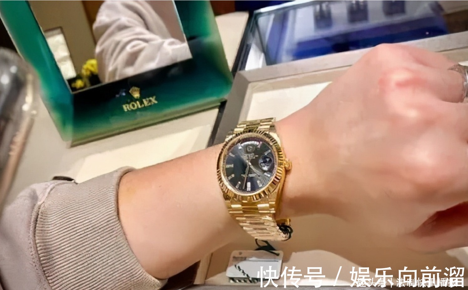 男子|男子花40万购买劳力士手表,一夜之间,手表变轻、表链变长!