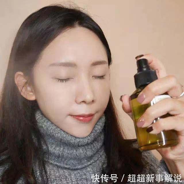 爱长“闭口粉刺”的女生,每天坚持做这件事,皮肤白白净净又细腻