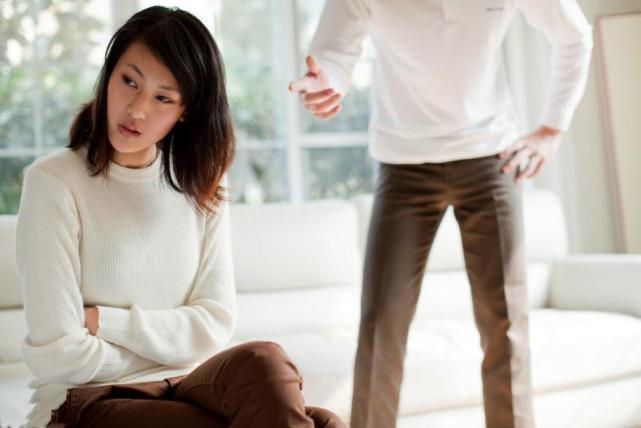 氨基酸|女人到40岁后，2种水果可劲儿吃，平稳过更年期，帮助保持容颜