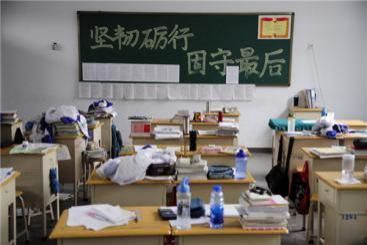 留守学霸高考仅47分，又是冒名顶替？爷爷老泪纵横：是我害了娃啊