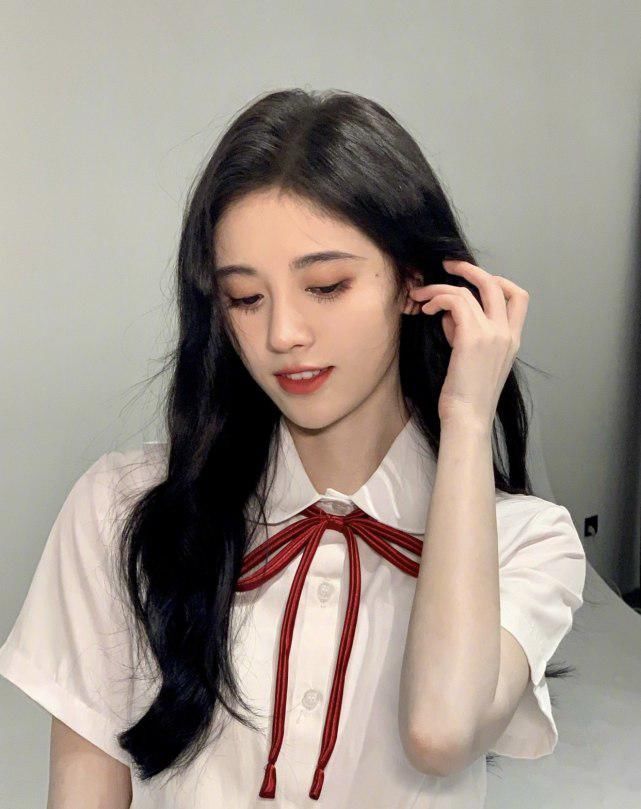 女生|被称为整容模板的女生,脸上都有这4个特征,我只中了2个