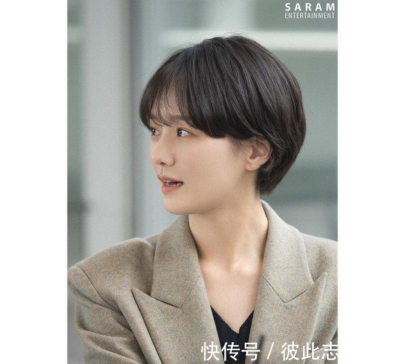 卷度|这4款初秋发型在韩国爆红,内层挑染显脸小,一刀切更性感有个性
