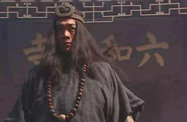 豹子头林冲$水浒传中暗藏的四大高手,其中一位和武松相比,根本排不上名次