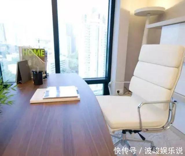 沙发|94㎡简约一室房，没有墙的设计，连卧室都是“隐藏”起来的