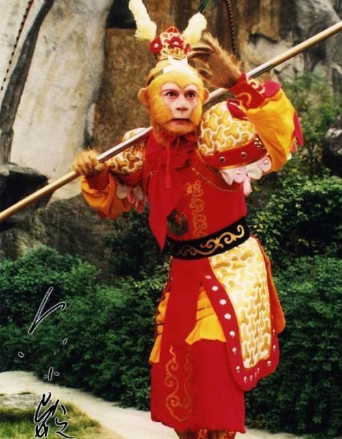 猪八戒|孙悟空一直叫猪八戒呆子,为何真假美猴王之后,却改叫八戒了