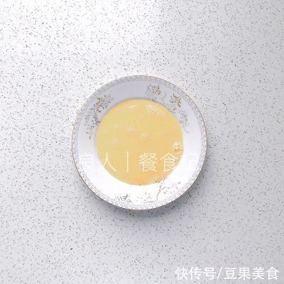 丘比香|#丘比三明治#又软又嫩｜满足食欲「超嫩鸡蛋三明治」