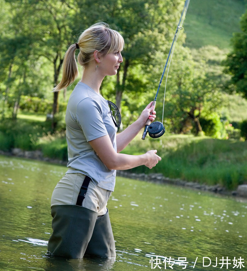 钓鱼脱钩跑掉了的鱼,还会马上回来再吃饵吗
