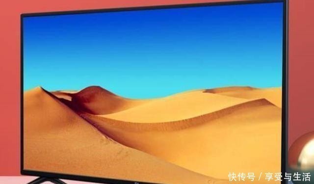 装修|电视机不流行挂墙上,如今这种新方式,越来越受欢迎,看完都想装!