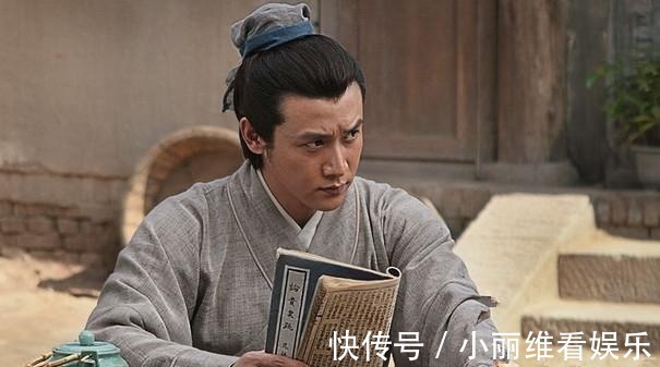 苏轼&和尚让苏轼留下笔墨, 无奈留写一副对联, 后人说这是在骂你!