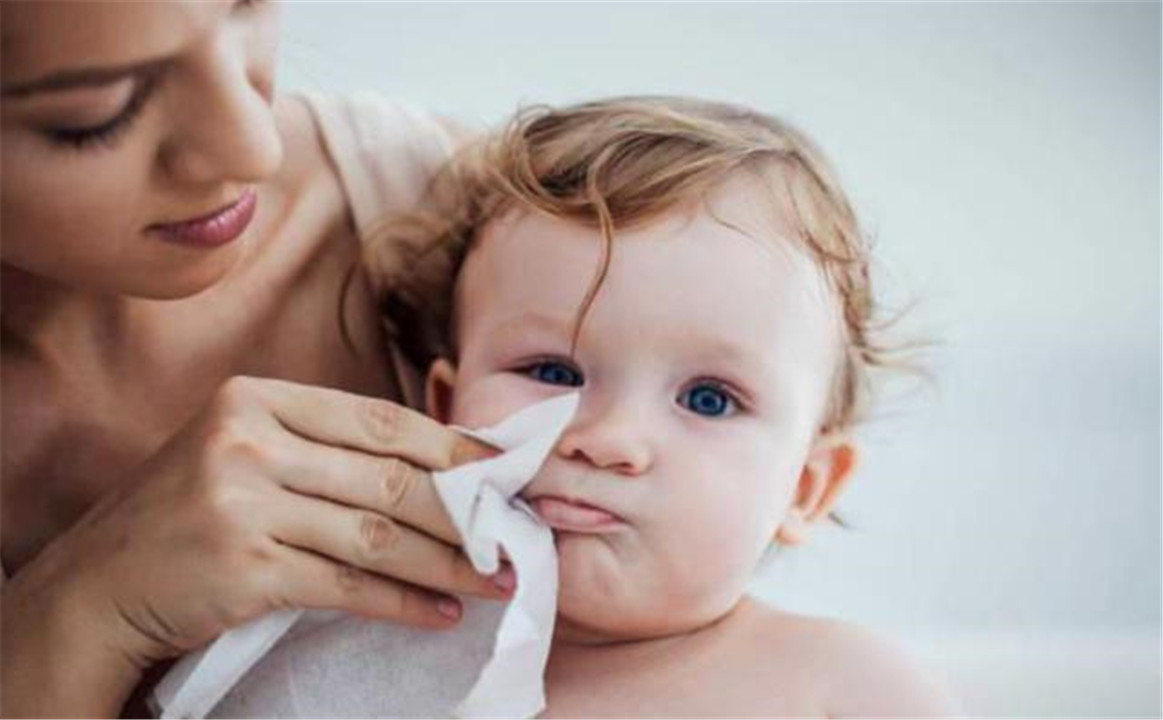 口水|宝宝“吐泡泡”很可爱背后4个原因父母了解一下,更好保护宝宝